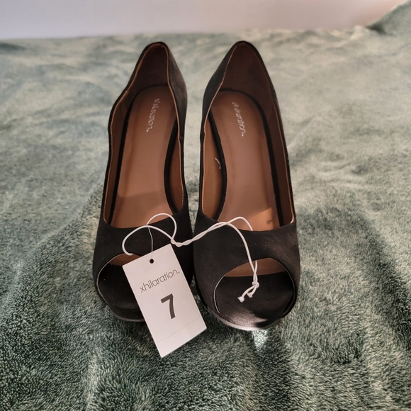 Xhilaration Liora Open Toe Heels - Picture 2 of 4